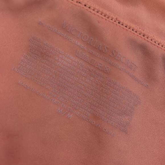 Gorgeous color block Brazilian a cut bikini - Picture 5 of 6